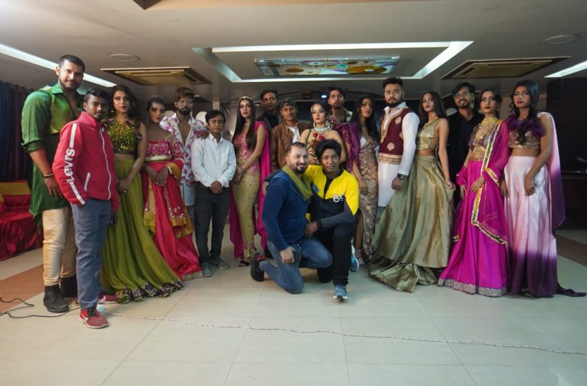 Indian Fashion Week ने एड प्रोमो शूट किया